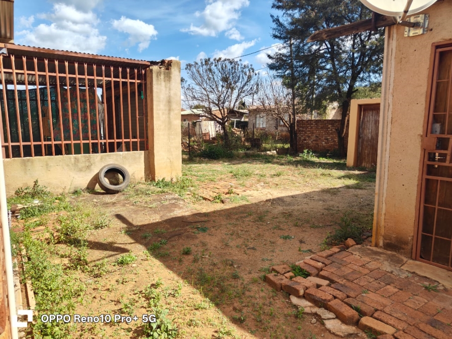 To Let 2 Bedroom Property for Rent in Promosa North West